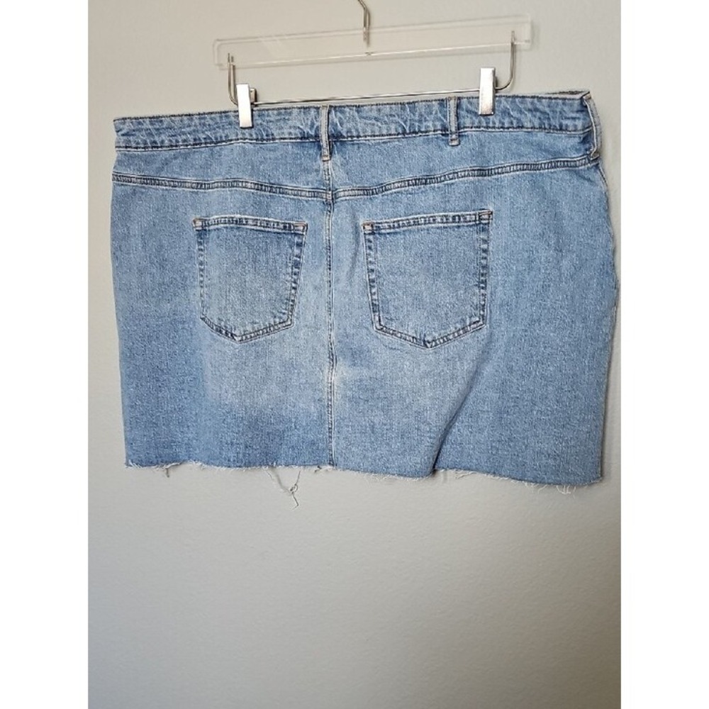 The Drop Denim Mini Skirt Y2K Boho Raw Hem Light Wash 3X - Picture 6 of 7